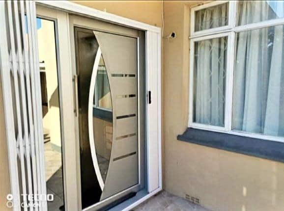 3 Bedroom Property for Sale in Cambridge West Eastern Cape